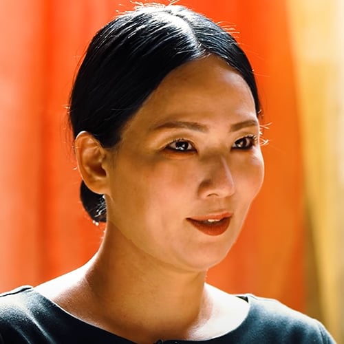 染織家　吉岡 更紗