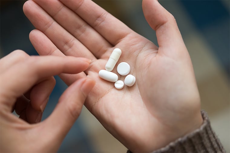 頭痛で鎮痛剤の頼りすぎは要注意！