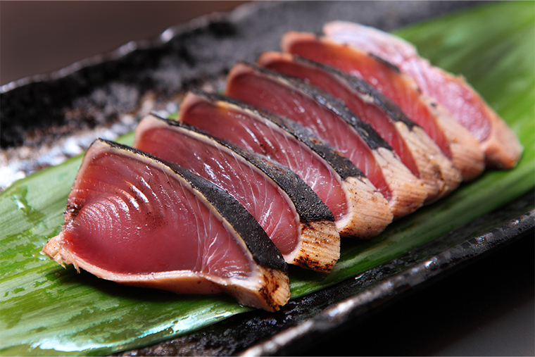 赤身魚が原因になりやすいが、ワインやチーズも