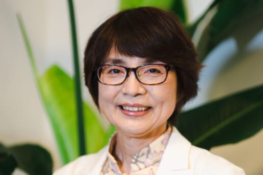 岡村麻子先生 写真