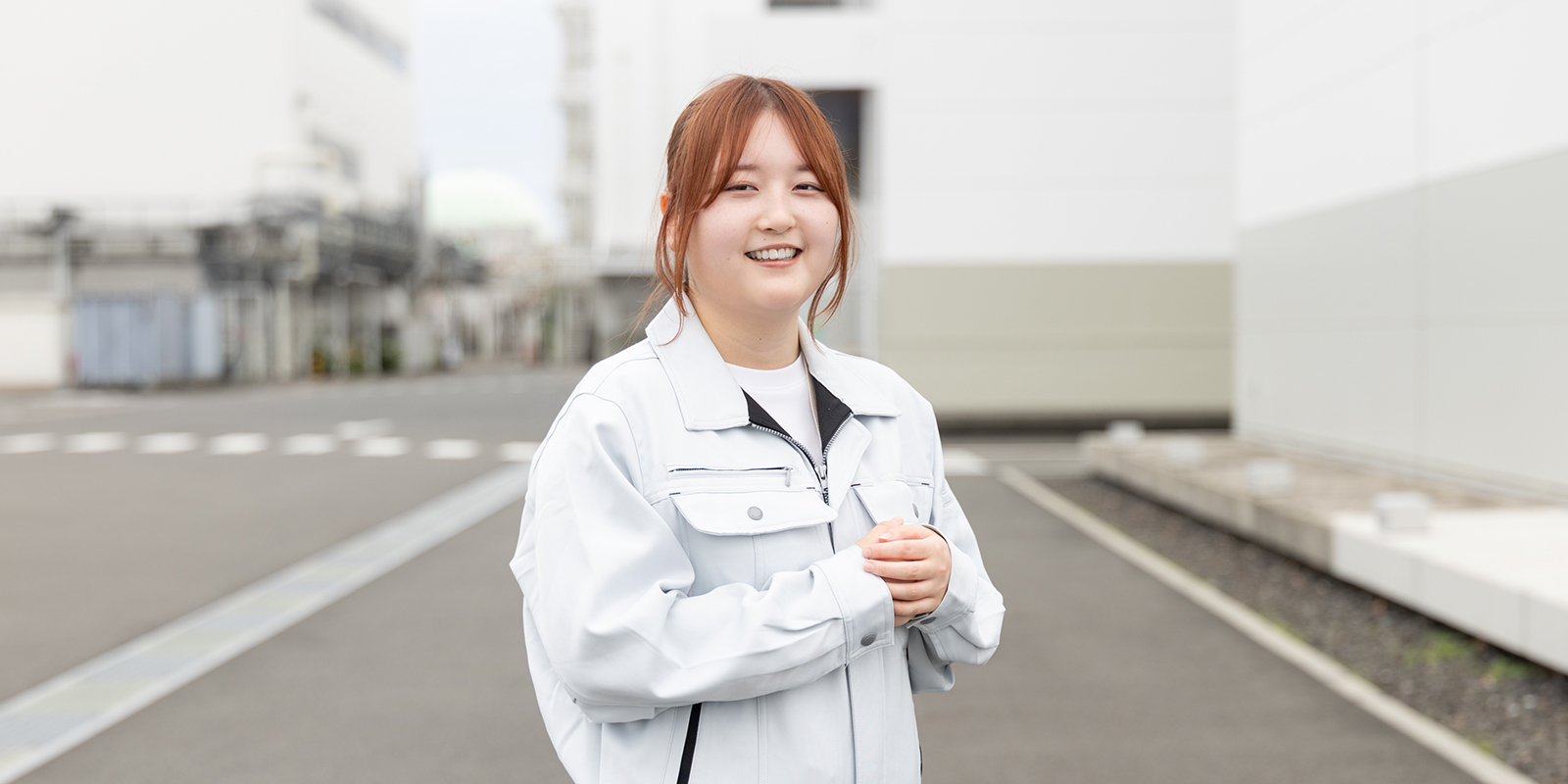 先輩社員の写真